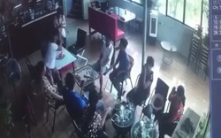 Clip: Án mạng kinh hoàng trong quán cà phê tại Hà Nội