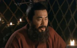 Vì sao Tào Tháo để Quan Vũ ở cùng một phòng với hai người vợ Lưu Bị?