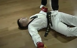 Chỉ 7 giây, võ sĩ Muay Thái đấm gục VĐV taekwondo Trung Quốc 
