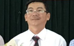 Quảng Ngãi: Cán bộ huyện Bình Sơn trả lời vụ chia sẻ quyết định thôi chức của ông Lê Viết Chữ lên MXH