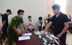 Xử phạt 7 người Trung Quốc đánh bạc hàng chục tỷ giữa mùa dịch Covid-19 