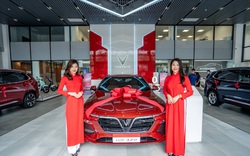 Khám phá showroom VinFast mới rộng 2.000m2 tại Hà Nội