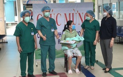 Thêm 16 bệnh nhân Covid-19 tại Đà Nẵng, trong đó có sản phụ mổ đẻ, được xuất viện
