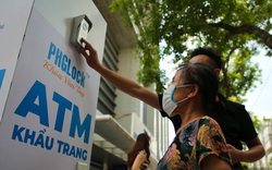 Cây "ATM khẩu trang" miễn phí đầu tiên ở Hà Nội có gì đặc biệt?