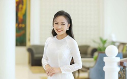 Ca sĩ Phương Thanh bật khóc nói lời cám ơn bố mẹ trong ngày ra mắt "Hương sen dâng Người"
