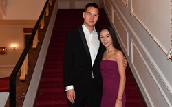 Filip Nguyễn khoe "chiến tích" với bạn gái xinh đẹp sau 4 năm hẹn hò