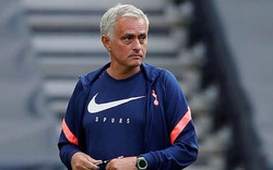 HLV Jose Mourinho: "Đá 9 trận trong 22 ngày thì không phải là người"