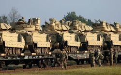Nóng: Belarus phát hiện Mỹ tái triển khai hàng chục xe bọc thép áp sát biên giới