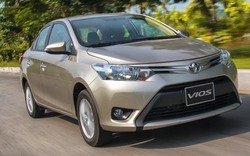Có khoảng 300 triệu đồng, chọn mua Toyota Vios cũ hay Hyundai Grand i10 mới?