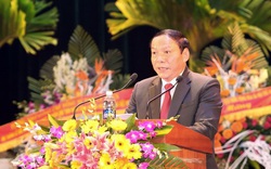 Nguyên Bí thư Tỉnh ủy Quảng Trị Nguyễn Văn Hùng được phê chuẩn miễn nhiệm chức Chủ tịch HĐND tỉnh