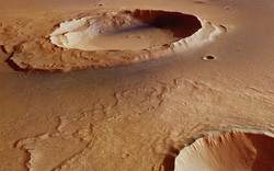 Phát hiện sốc về hồ nước trên sao Hỏa