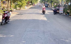Vụ đường bê tông vẫn tốt, chính quyền cho thảm nhựa chồng lên: Đi qua nhà một lãnh đạo huyện
