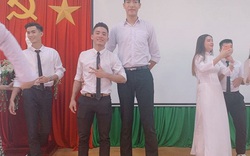 Tài năng trẻ bóng chuyền nam Việt Nam cao 2m10 bắt đầu hành trình mới