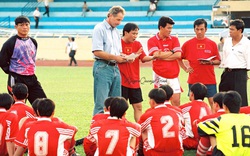 4 trận thắng tạo nên tên tuổi của HLV Alfred Riedl ở Việt Nam