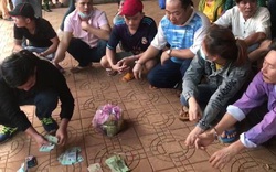 Bình Phước: Bắt giữ 31 đối tượng đánh bạc kiếm tiền… “đón Tết Tân Sửu”