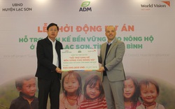 Hòa Bình: Tập đoàn ADM Việt Nam hỗ trợ trên 24.000 USD, tặng gà giống cho người dân ở huyện Lạc Sơn