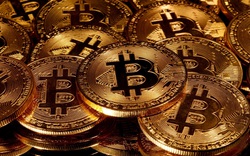 Giá Bitcoin tiếp tục vượt ngưỡng 32.000 USD