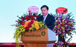 Nợ xấu của VietinBank về dưới 1%, cổ phiếu kịch trần