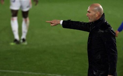HLV Zidane trình làng sơ đồ lạ lẫm, Real Madrid hạ Getafe