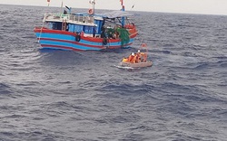 Tin vui 30 Tết: 4 ngư dân Bình Định gặp nạn thoát chết trở về