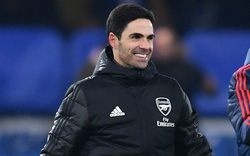 Arsenal đại thắng Leeds, HLV Arteta báo tin buồn về "bom tấn"