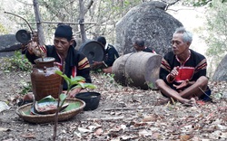 Những vị vua nghèo “hô gió, gọi mưa”