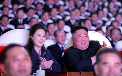 Vợ ông Kim Jong-un bất ngờ tái xuất, diện mạo gây sốt