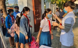 Sau kỳ nghỉ dài vì dịch, học sinh Quảng Nam trở lại trường đầy đủ