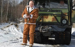 Ông Putin mang theo vali hạt nhân khi đi nghỉ trong rừng Taiga như thế nào?