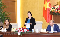 Ảnh: Chủ tịch Quốc hội Nguyễn Thị Kim Ngân chủ trì phiên họp thứ 4 Hội đồng bầu cử quốc gia 