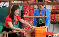 Độc đáo nghề dệt vải thổ cẩm truyền thống của người Thái