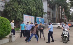 Clip: Nhóm bảo vệ "loạn đả" với người nhà bệnh nhân ngay trong Bệnh viện Đa khoa tỉnh Tuyên Quang