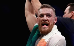 Clip: Conor McGregor quá khích, lao lên sàn MMA đánh... trọng tài