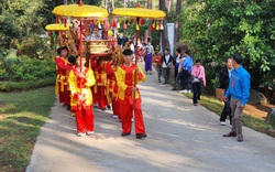 Lâm Đồng: Hàng ngàn người tham gia lễ Giỗ Tổ Hùng Vương trên núi Phượng Hoàng