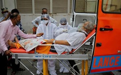 Thảm cảnh trong đại dịch Covid-19 tại Ấn Độ: An táng xong mới được thông báo nhập viện