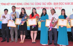 Phóng viên Báo Dân Việt/NTNN nhận giải phóng sự “Phú Yên - Đất và Người”