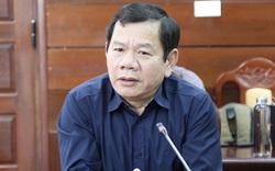 Quảng Ngãi:
Chủ tịch tỉnh chỉ đạo vụ đèn chiếu sáng "dị tật" trên tuyến đường 729 tỷ
