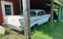 Choáng với xe Chevrolet đời 1957 bỏ hoang gần 40 năm, vẫn chạy ngon lành