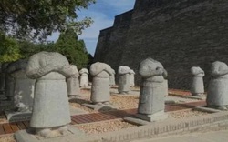 Bí ẩn 'rợn người' về 61 tượng đá không đầu trước mộ Võ Tắc Thiên 