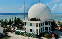 Cận cảnh lớp "áo giáp" bảo vệ của dàn radar biển đảo Việt Nam