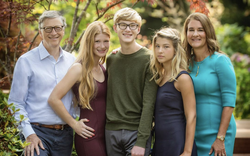Vợ chồng tỷ phú Bill Gates ly hôn: Trước đó đã nuôi dạy con vô cùng "khắc nghiệt"
