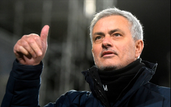 Mourinho dẫn dắt AS Roma, Tottenham phải đền bù bao nhiêu?