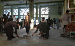Taliban thưởng tiền mặt, đất đai cho gia đình kẻ đánh bom liều chết 