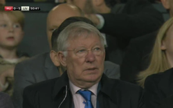 Chứng kiến M.U bị Liverpool vùi dập, Sir Alex Ferguson chán nản đến cỡ nào?