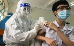 Phó Chủ tịch TP.HCM: "Tiêm vaccine Covid-19 cho trẻ, khẩn trương nhưng không vội"