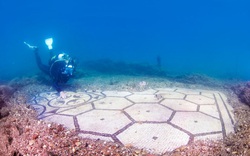 Bên trong 'Atlantis ngoài đời thực' - thành phố 2.000 năm tuổi chìm sâu dưới đáy đại dương