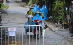 Cận cảnh khu vực phong tỏa hơn 8.000 dân tại ổ dịch 64 F0 ở Hà Nội