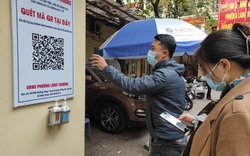 Hà Nội: Người dân lúng túng khi được yêu cầu quét mã QR trên Zalo, Bluezone, Ncovi