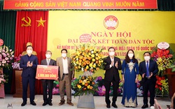 Chủ tịch Hà Nội chung vui cùng tổ dân phố có hơn 2.000 dân trong "Ngày hội Đại đoàn kết toàn dân tộc"