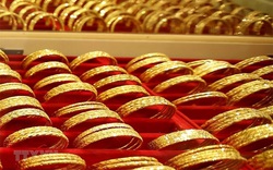 Giá vàng trong nước sát ngưỡng 61 triệu đồng/ lượng